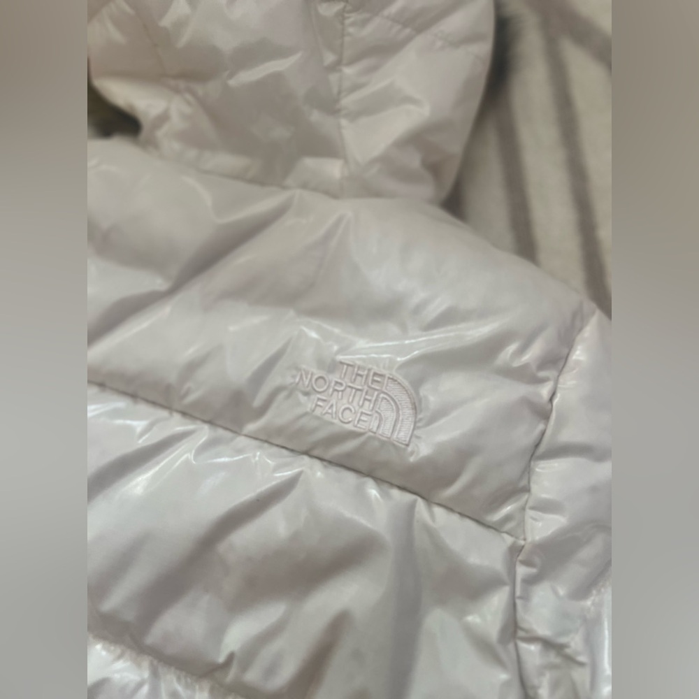 ❄️ Girls North Face Down Fleece-Lined Parka Coat - Picture 7 of 10